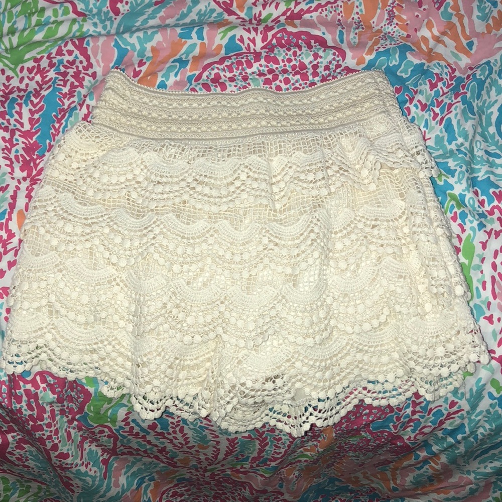cream lace shorts